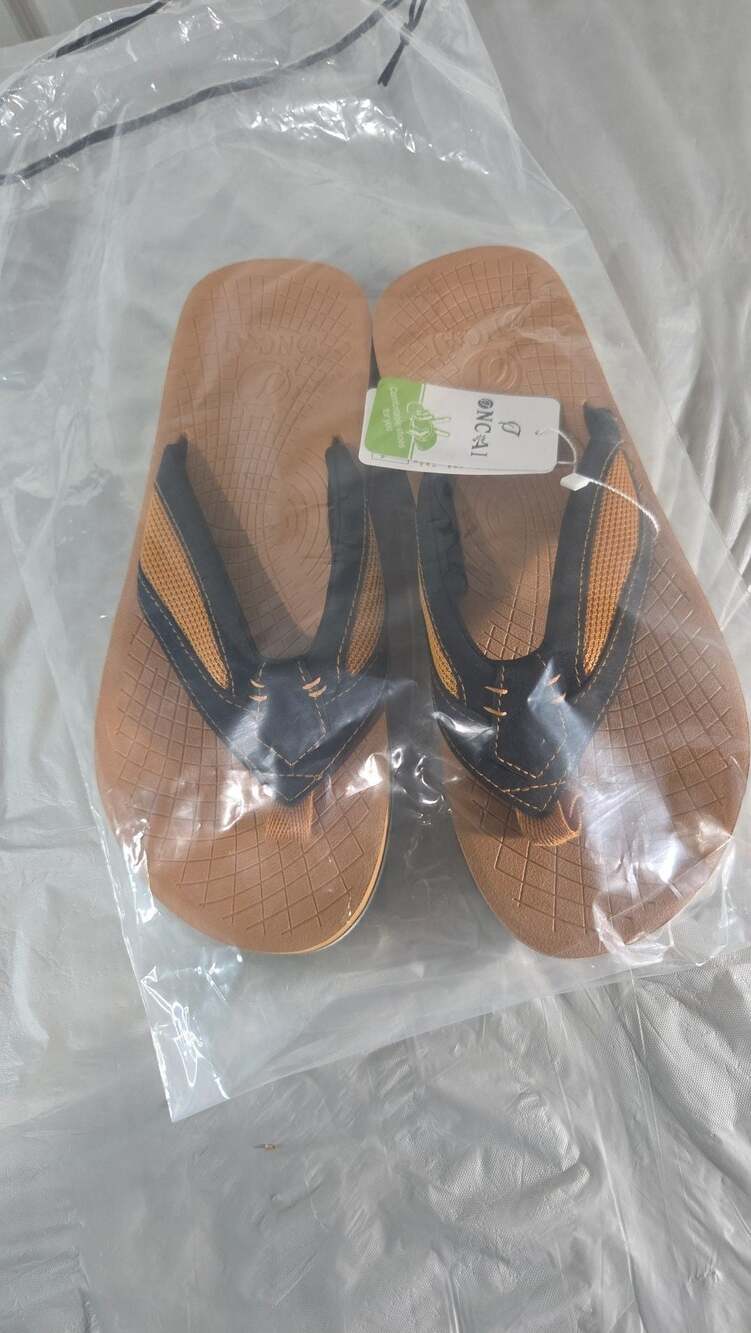 ONCAI Men's Arch Support Orthotic Cushion Flip Flop Sandals
